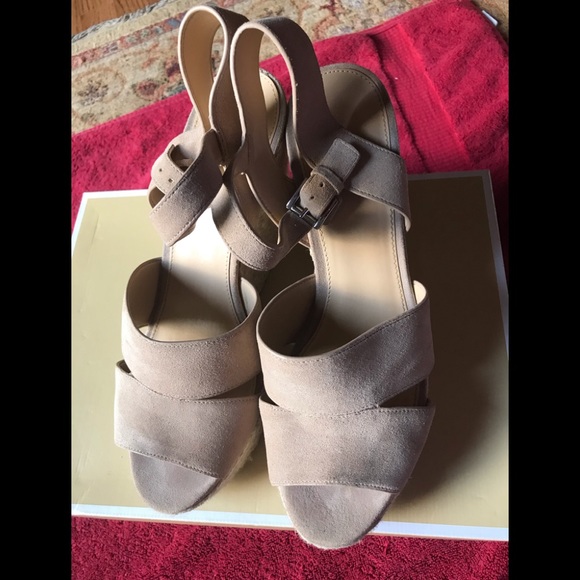 Michael Kors - Picture 1 of 6